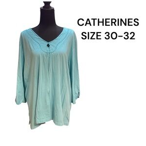 WOMENS PULLOVER TOP SIZE 30 - 32 BY CATHERINES VERY GENTLY WORN
